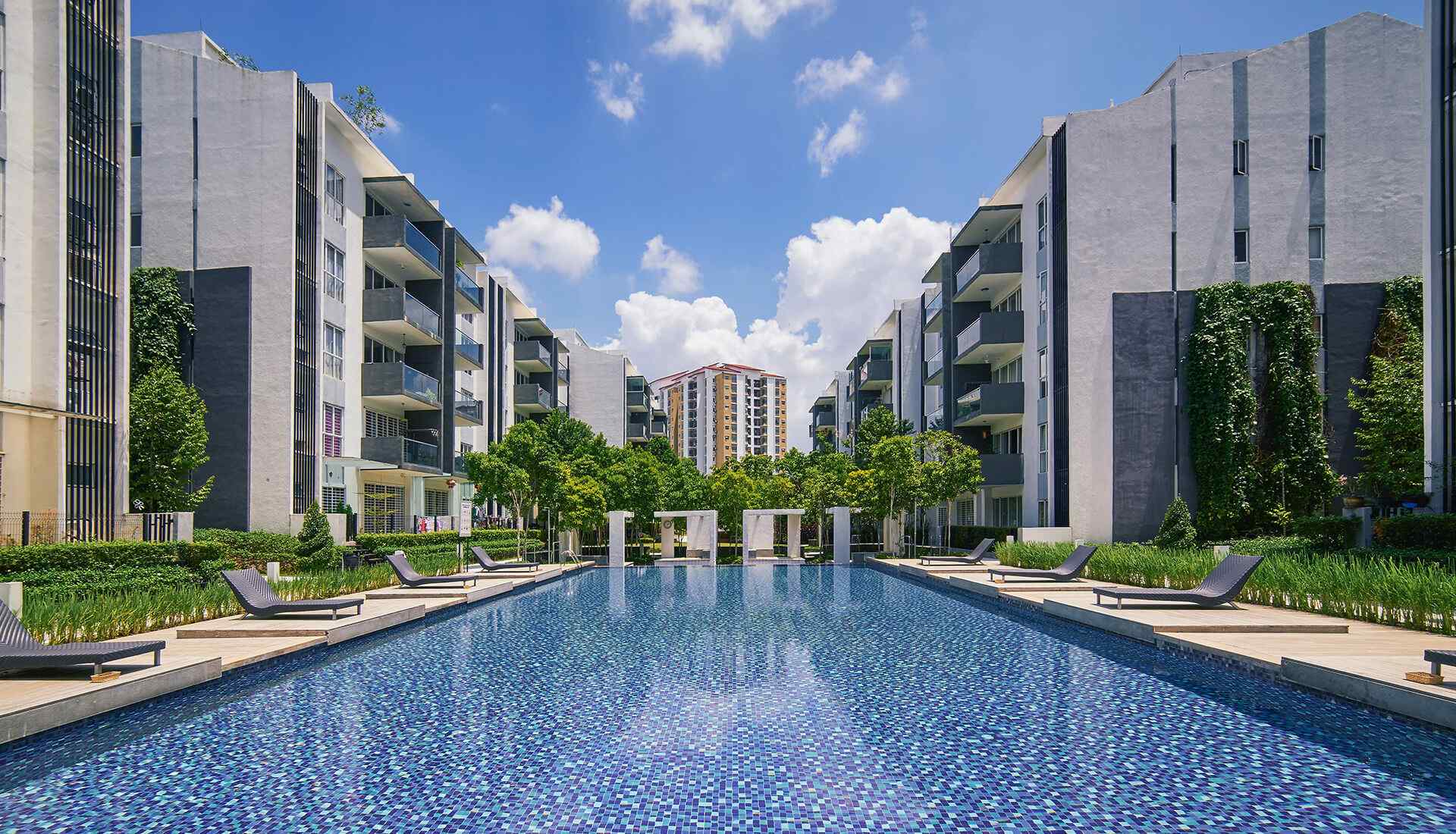 https://marutiinfracon.com/wp-content/uploads/2020/01/inner_slider_01.jpg